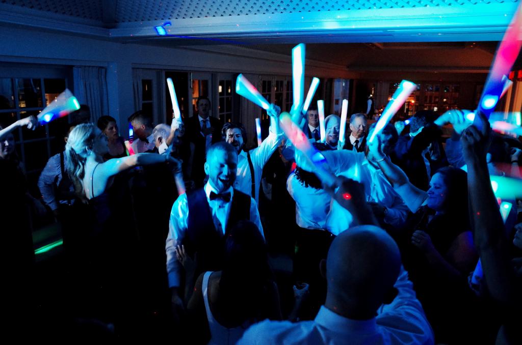 Matt+Liz_Wedding_BTS - 43 of 62.jpg