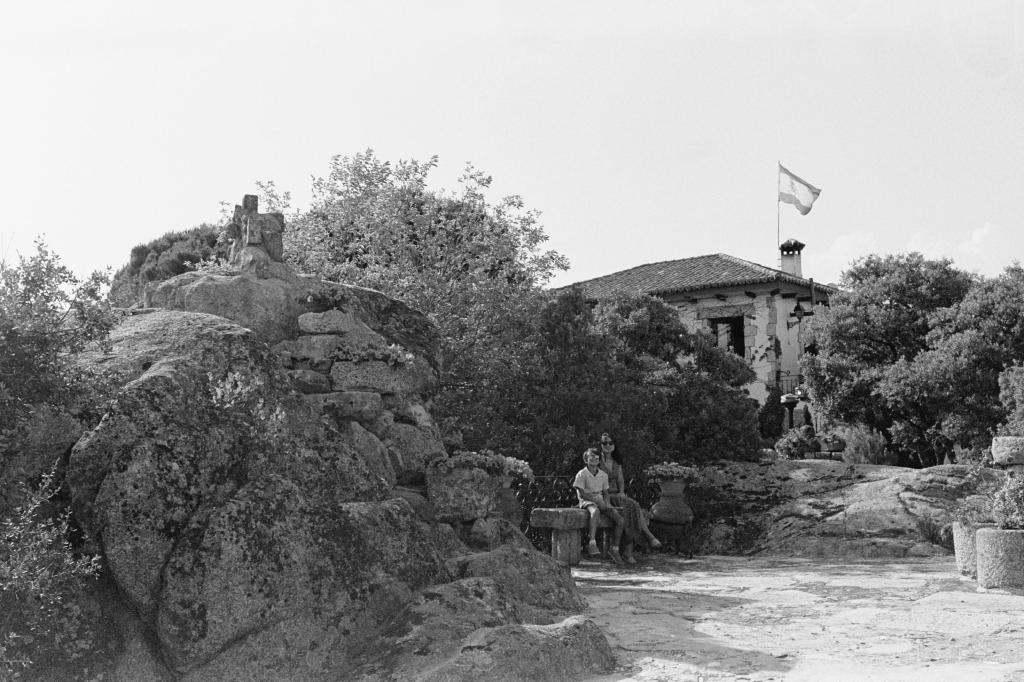 AA027~4.jpg